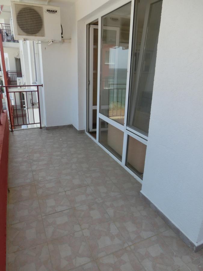 Sea View Panorama Apartment On Complex With Pools And Beach, Sveti Vlas Ngoại thất bức ảnh