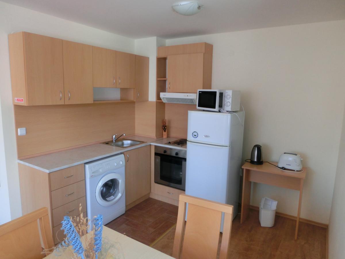 Sea View Panorama Apartment On Complex With Pools And Beach, Sveti Vlas Ngoại thất bức ảnh